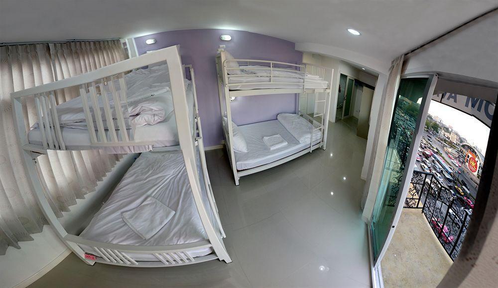At Hua Lamphong Hotel Bangkok Buitenkant foto